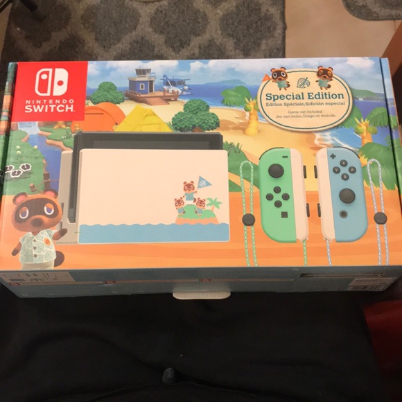 Nintendo Switch Animal Crossing Edition - Picture 2 of 8